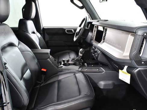 New 2026 Ford Bronco Outer Banks AWD/4WD image 10