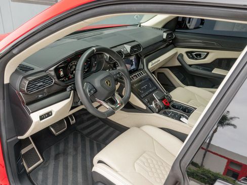 Used 2023 Lamborghini Urus S AWD/4WD image 49