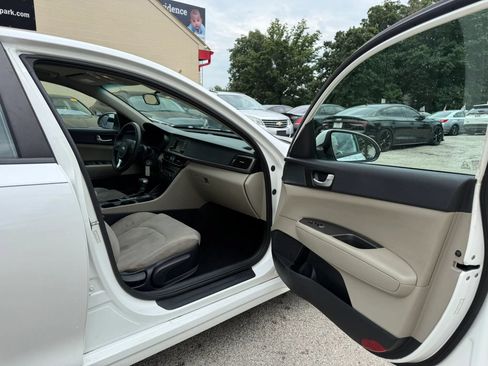 Used 2016 Kia Optima LX FWD image 18