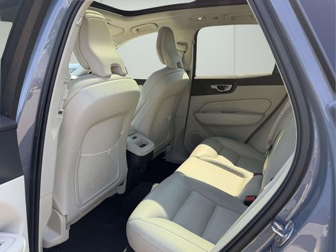 Used 2023 Volvo XC60 B5 Plus w/ Climate Package AWD/4WD image 14