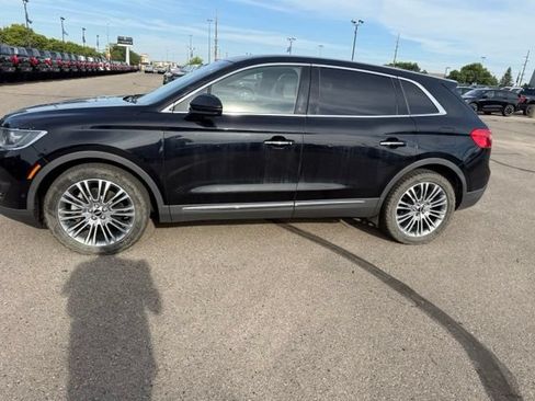 Used 2018 Lincoln MKX Reserve w/ Driver Assistance Package AWD/4WD image 7