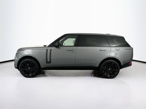 New 2025 Land Rover Range Rover Long Wheelbase SE image 8