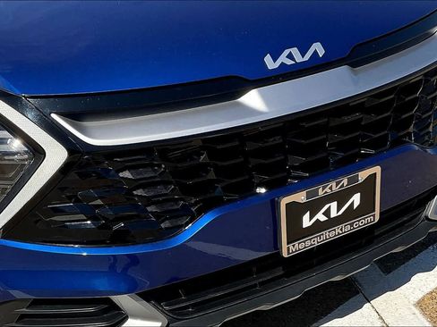 Certified 2025 Kia Sportage EX image 32