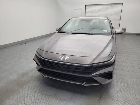 Used 2024 Hyundai Elantra SEL FWD image 15