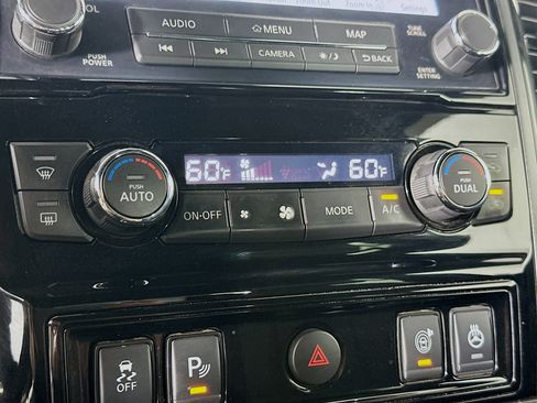 Used 2020 Nissan Titan PRO-4X w/ Pro-4x Convenience Package AWD/4WD image 24