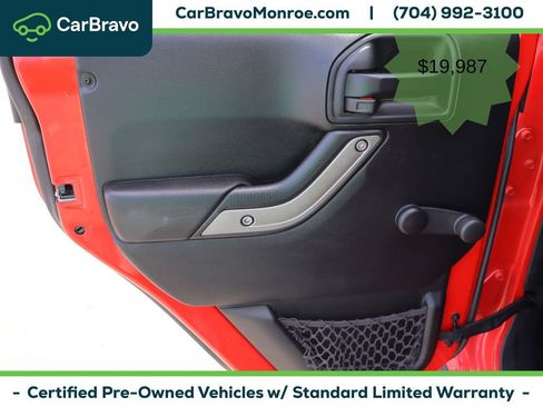 Used 2018 Jeep Wrangler Unlimited Sport w/ Connectivity Group AWD/4WD image 34