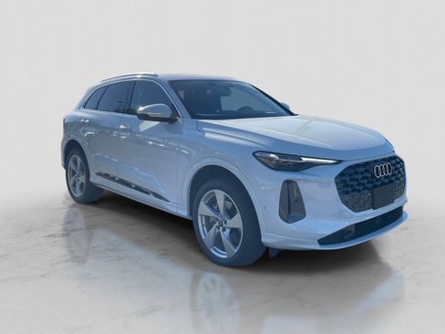 New 2026 Audi Q5 Premium Plus image 1