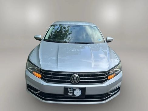Used 2018 Volkswagen Passat 2.0T S FWD image 7