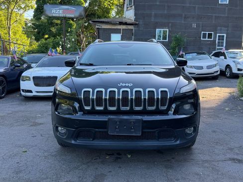 Used 2014 Jeep Cherokee Latitude w/ Comfort/Convenience Group FWD image 12