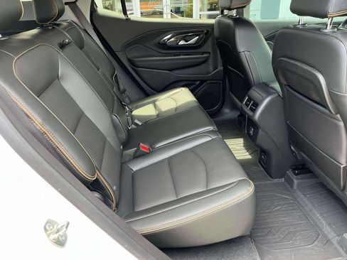 Certified 2024 GMC Terrain AT4 w/ Tech Package AWD/4WD image 20
