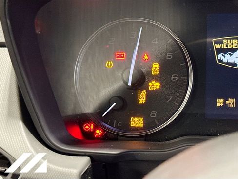 Used 2024 Subaru Crosstrek 2.5i Wilderness w/ Wilderness Package image 10