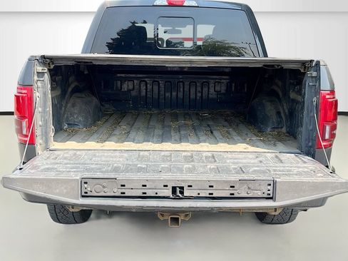 Used 2016 Ford F150 XLT w/ Equipment Group 302A Luxury AWD/4WD image 19