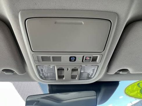 Used 2018 Honda Accord Touring image 31