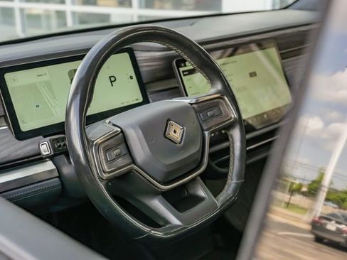 Used 2022 Rivian R1T Launch Edition image 24