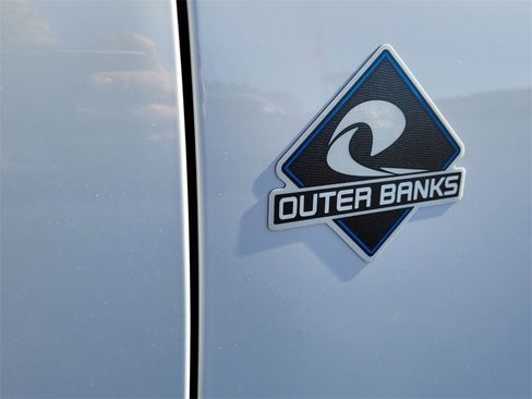 New 2025 Ford Bronco Outer Banks image 15