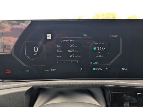 Used 2025 Kia EV6 Light w/ Light LR Technology Package RWD image 30
