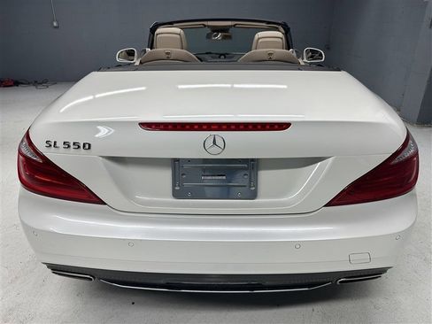 Used 2014 Mercedes-Benz SL 550 image 5