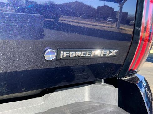 Used 2025 Toyota Tundra Limited image 9