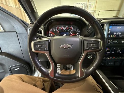 Used 2021 Chevrolet Silverado 1500 LT Trail Boss w/ Convenience Package II image 14