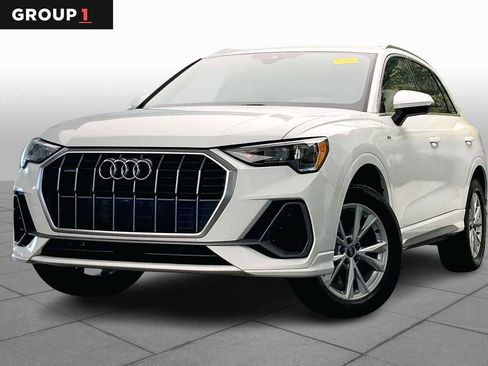 Used 2021 Audi Q3 2.0T Premium w/ Convenience Package AWD/4WD image 1