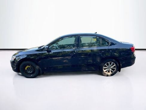 Used 2012 Volkswagen Jetta SE FWD image 4