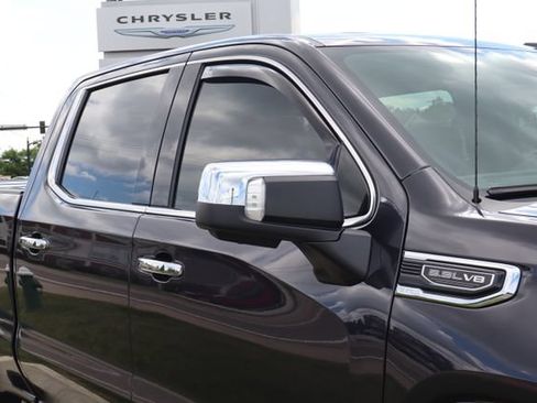 Used 2023 GMC Sierra 1500 Denali w/ Denali Reserve Package AWD/4WD image 2