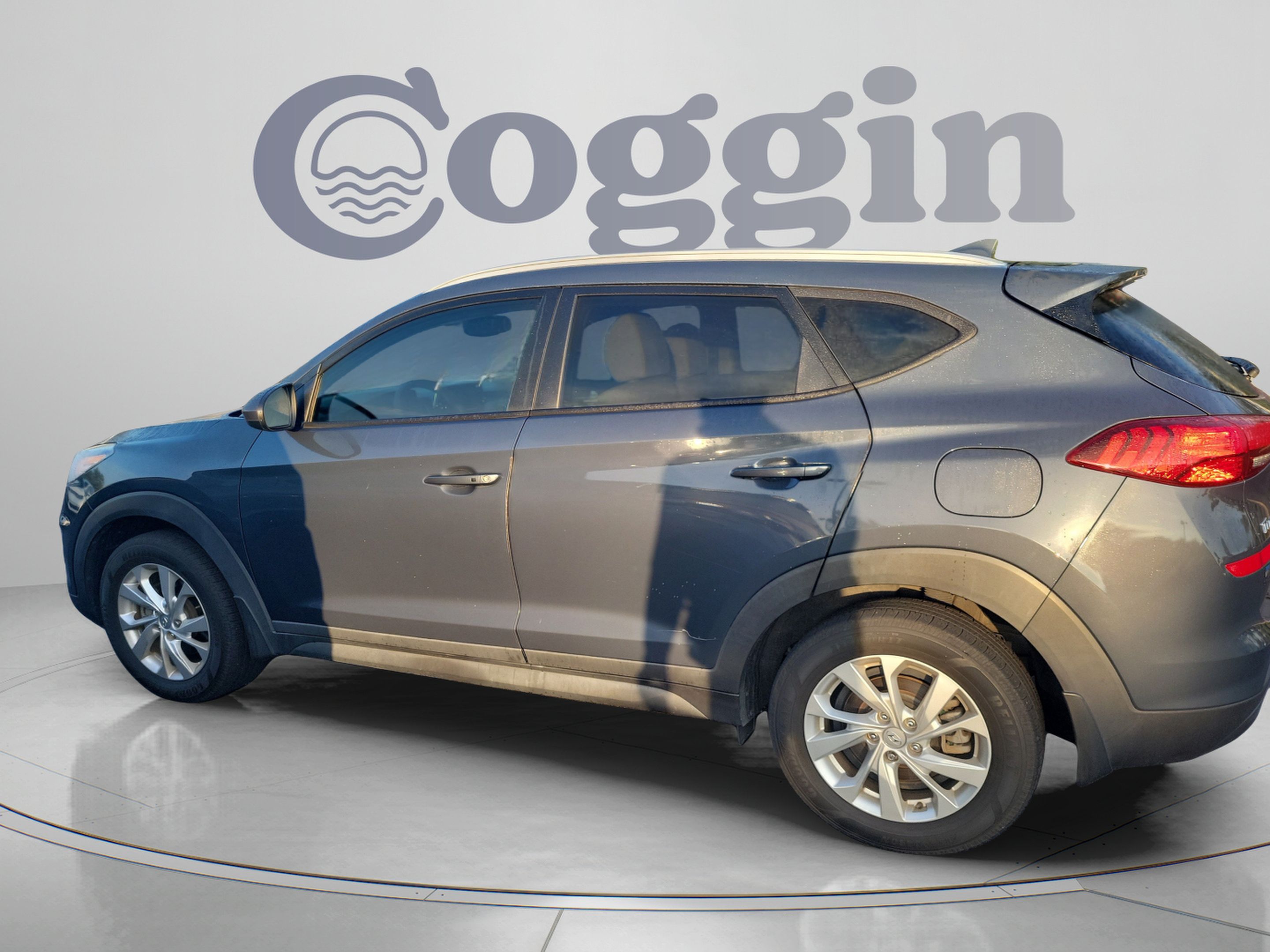 Used 2021 Hyundai Tucson Value w/ Cargo Package FWD image 2