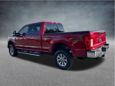 Used 2018 Ford F250 Lariat w/ Chrome Package image 6