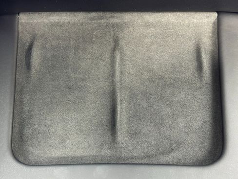 Used 2021 Tesla Model Y Long Range image 33