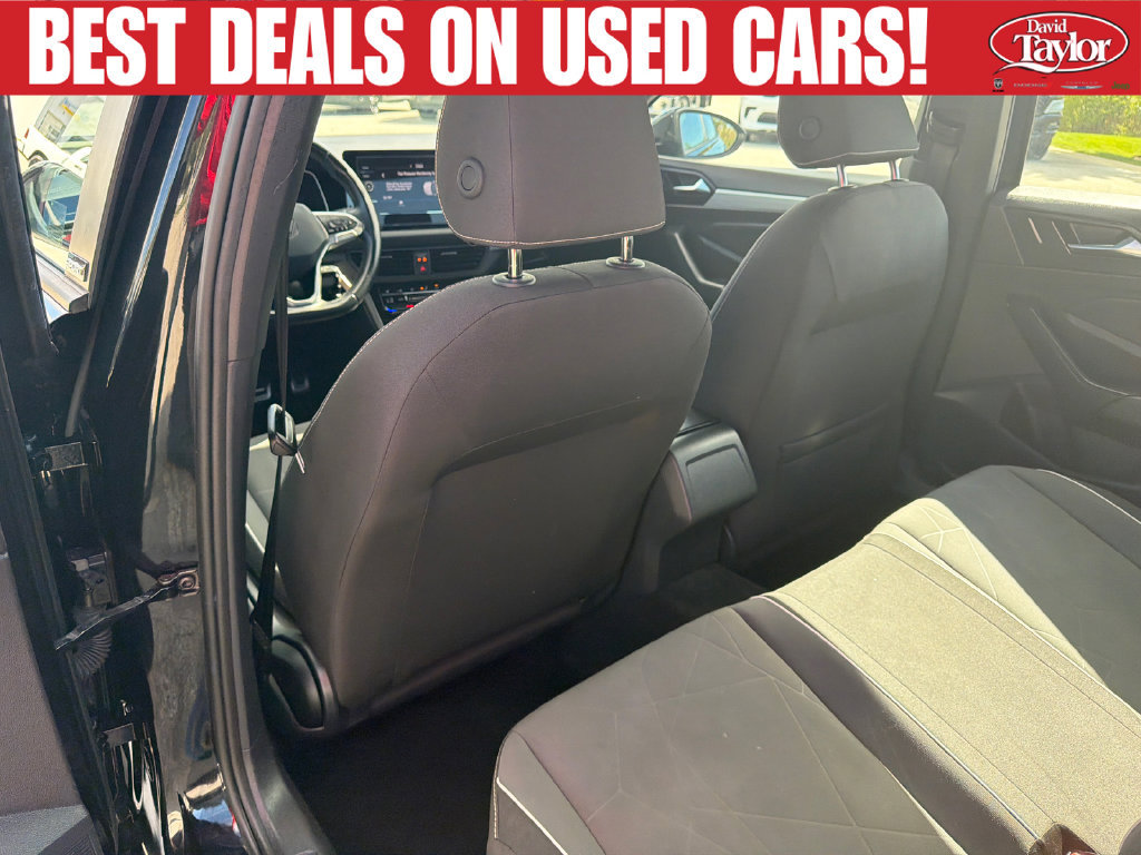 Used 2025 Volkswagen Jetta Sport FWD image 22