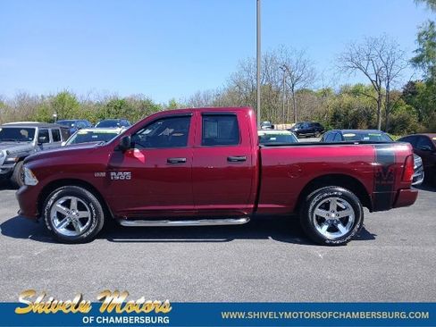 Used 2017 RAM 1500 Express AWD/4WD image 3
