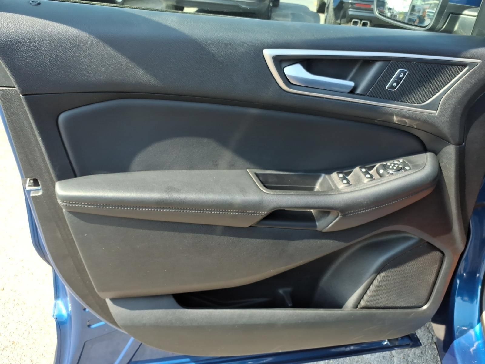 Used 2024 Ford Edge SEL AWD/4WD image 10