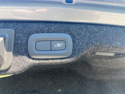 Used 2019 Volvo S60 T6 R-Design AWD/4WD image 18
