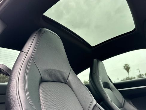 Certified 2022 Porsche 911 Carrera image 16