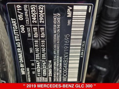 Used 2019 Mercedes-Benz GLC 300 4MATIC image 40