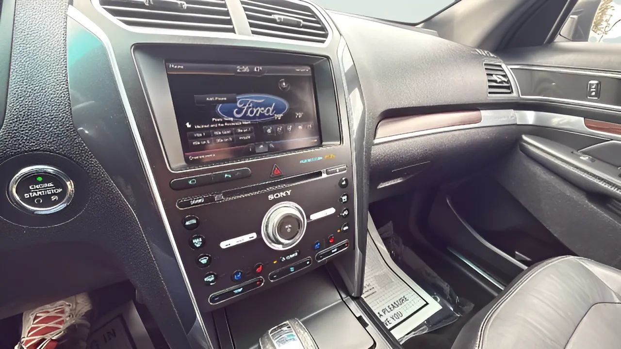 Used 2016 Ford Explorer Limited AWD/4WD image 20