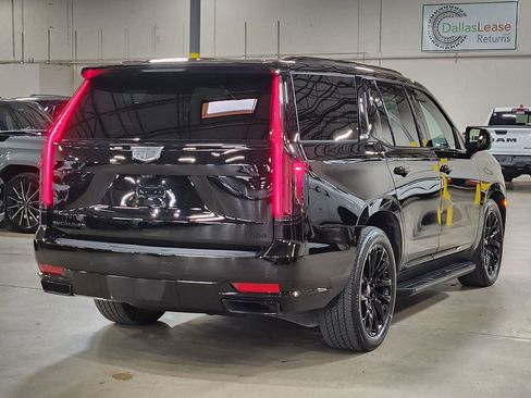 Used 2023 Cadillac Escalade Sport w/ LPO, ONYX Package AWD/4WD image 8