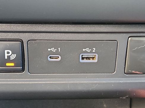 Used 2022 Nissan Frontier PRO-4X w/ Technology Package image 27