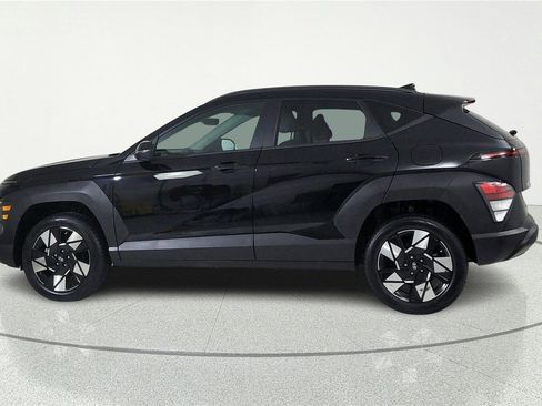 Used 2025 Hyundai Kona SEL AWD/4WD image 3