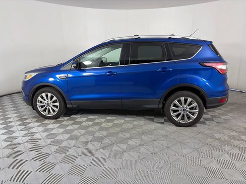 Used 2017 Ford Escape Titanium AWD/4WD image 4