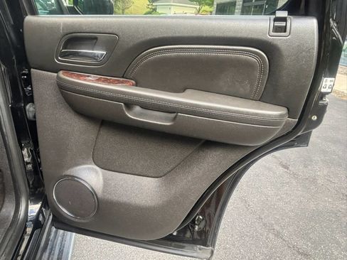 Used 2014 GMC Yukon Denali AWD/4WD image 13