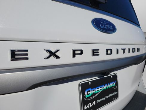 Used 2024 Ford Expedition Max XLT image 34