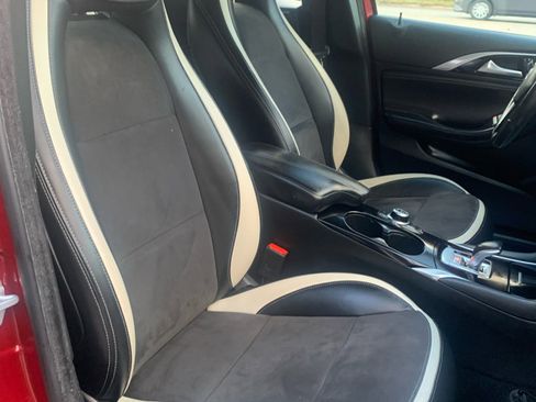 Used 2018 INFINITI QX30 Sport w/ Cargo Package image 10