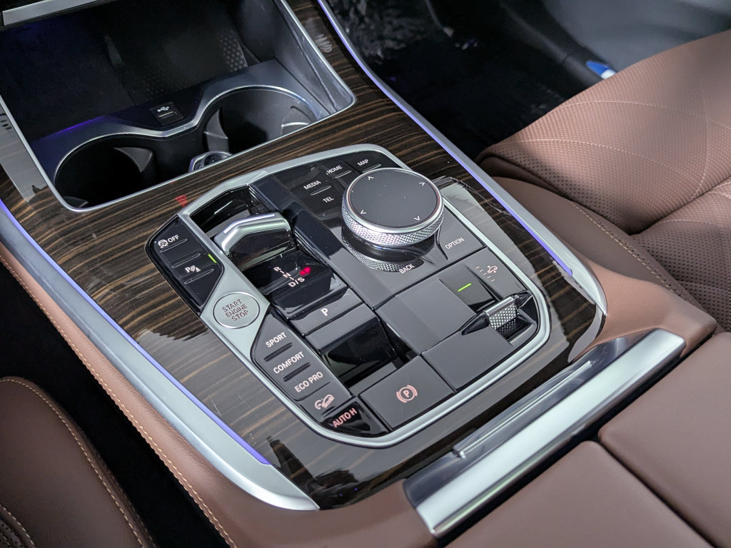 Certified 2025 BMW X7 xDrive40i AWD/4WD image 41