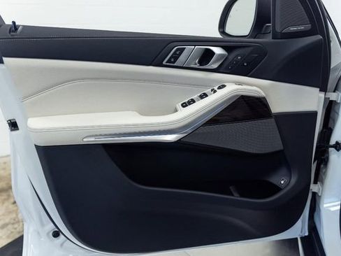 New 2026 BMW X5 xDrive50e image 15