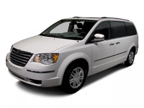 Used 2010 Chrysler Town & Country Touring image 2