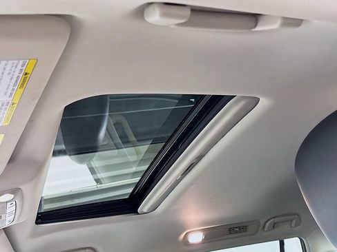 Used 2022 Nissan Armada SL image 19