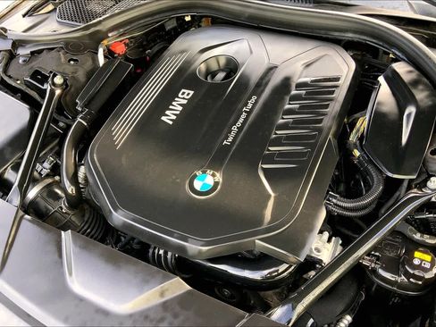 Used 2018 BMW 740i RWD image 30