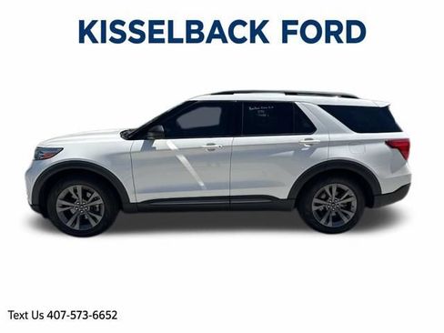 Used 2021 Ford Explorer XLT w/ Equipment Group 202A RWD image 9