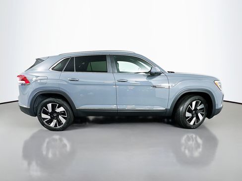Used 2026 Volkswagen Atlas Cross Sport SEL AWD/4WD image 8